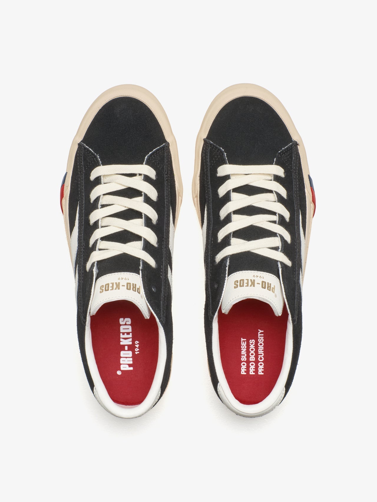 Royal Classic in Suede Nera e Bianca